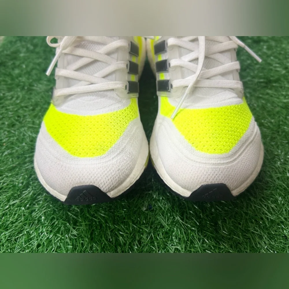 Adidas Ultra Boost 21 White Solar Yellow Men’s‎ Size 7.5